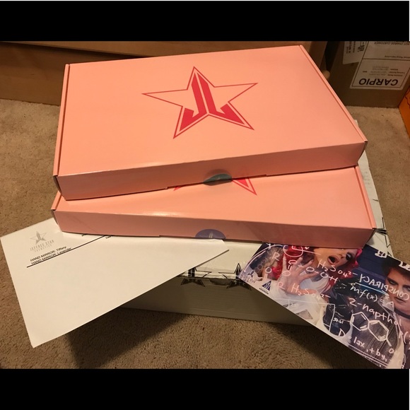 Jeffree Star Cosmetics • BLOW PONY MIRROR - Picture 6 of 8